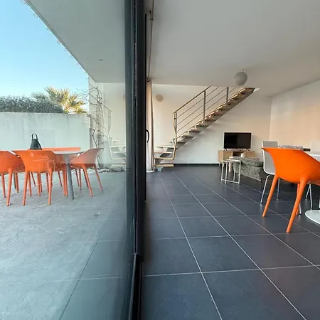 Sea Road Villa